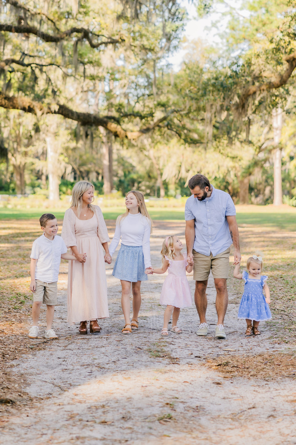 Here’s What You Need To Know For Gorgeous Spring Family Photos